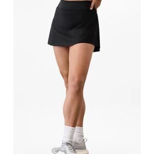 Athleta women's Medium Ace Advantage 13.5"  Black Skort/ Tennis/Golf Skirt